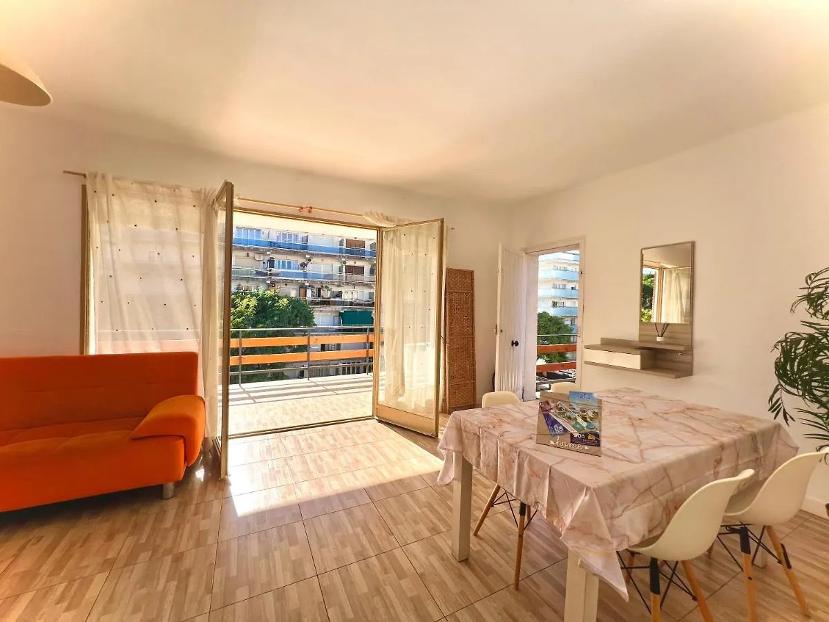 Apartamento Para Grupos De 7 En Carlos Bueigas Salou 0*,  Spain