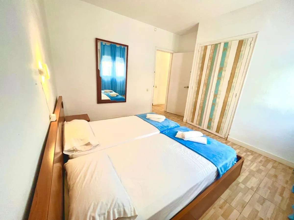 Apartamento Para Grupos De 7 En Carlos Bueigas Salou