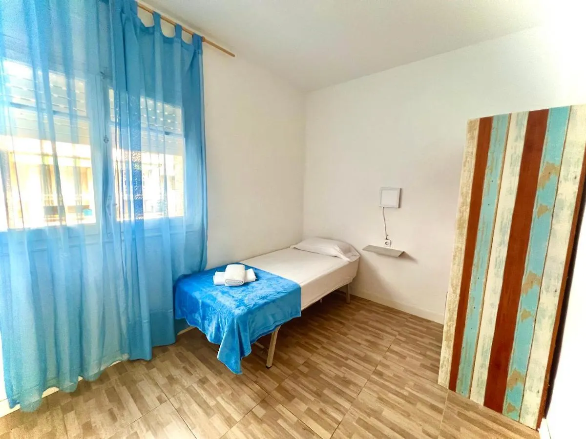 Apartamento Para Grupos De 7 En Carlos Bueigas Salou 0*,  Spain